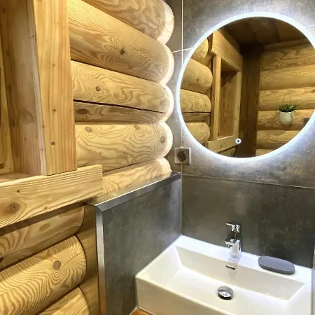 L'ours Noir En Rondins Chalet *