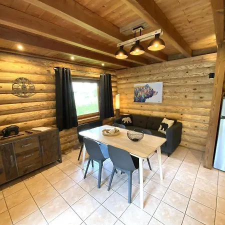 L'ours Noir En Rondins Chalet *