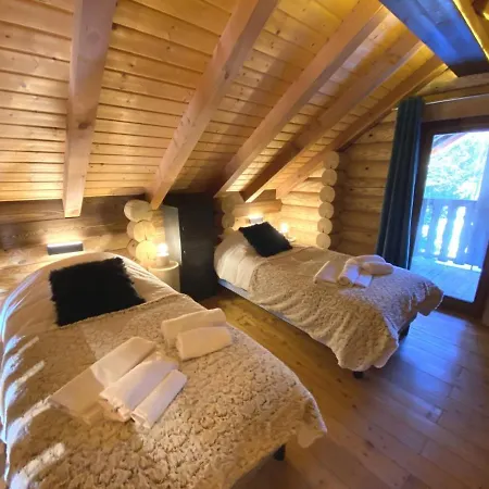 Chalet L'ours Noir En Rondins