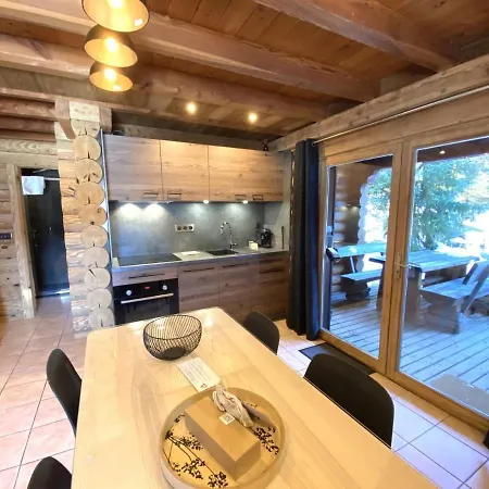 Chalet L'ours Noir En Rondins *
