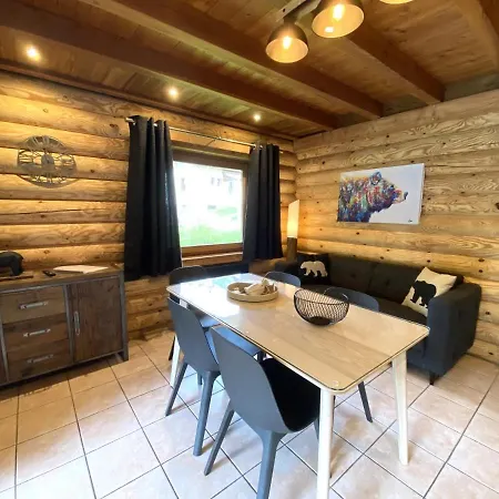 L'ours Noir En Rondins Chalet *