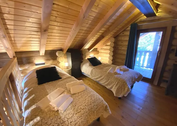 샬레 L'ours Noir En Rondins